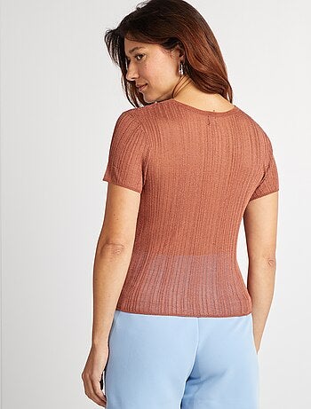 Camiseta en tejido de canalé con calados