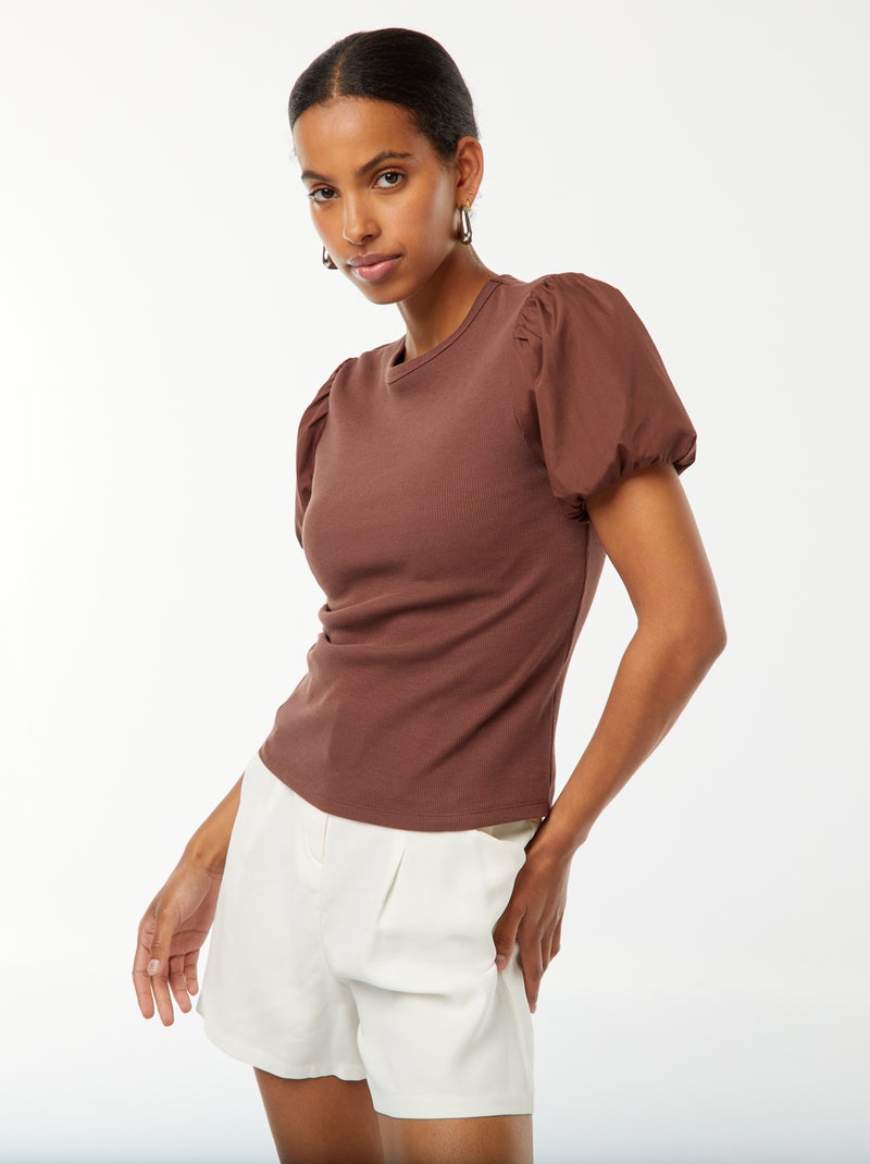 Camiseta entallada en dos materiales con manga abullonada Marron - Kiabi