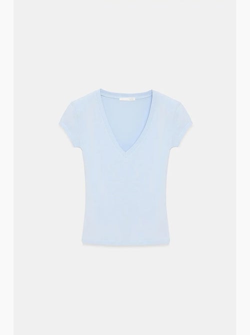 Camiseta entallada escote pico manga corta dilvin - Kiabi Camiseta entallada escote pico manga corta dilvin - Kiabi