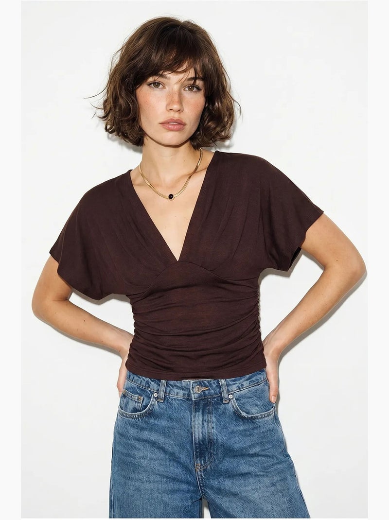 Camiseta entallada escote pico manga corta lucci Rojo burdeos - Kiabi