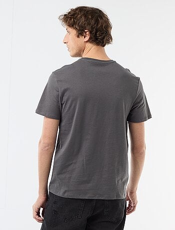 Camiseta estampada con diseño original