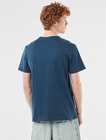 Camiseta estampada con diseño posicionado en algodón liso