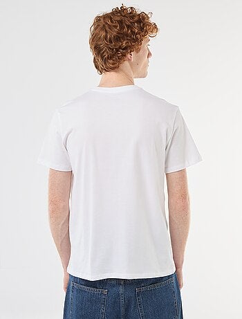 Camiseta estampada con diseño posicionado en algodón liso