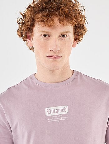 Camiseta estampada con diseño posicionado en algodón liso