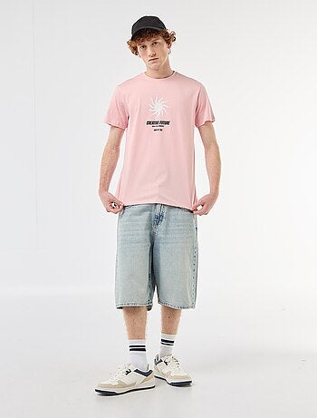 Camiseta estampada con diseño posicionado en algodón liso