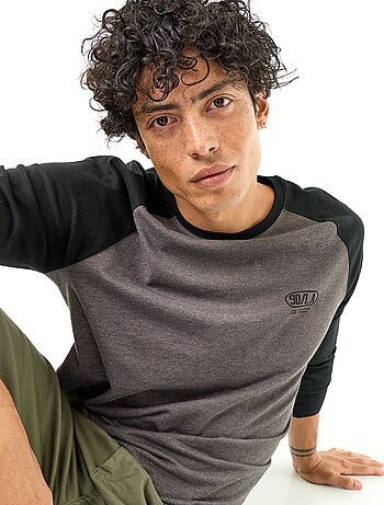 Camiseta estampada con mangas largas raglán