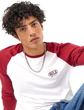Camiseta estampada con mangas largas raglán
