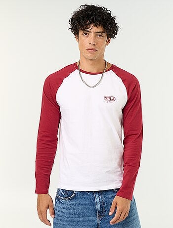 Camiseta estampada con mangas largas raglán