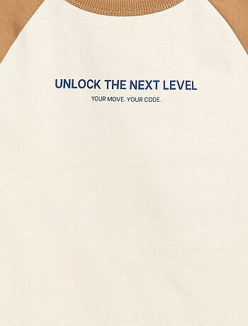 Camiseta estampada con mensaje