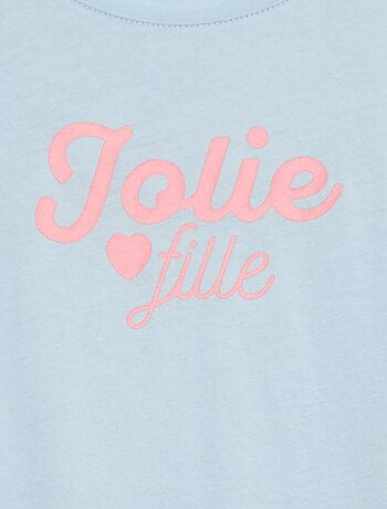 Camiseta estampada con mensaje y manga corta