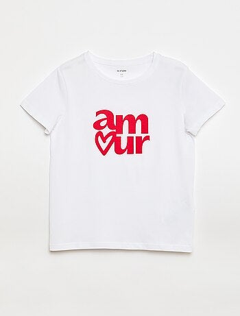 Camiseta estampada con mensaje y manga corta