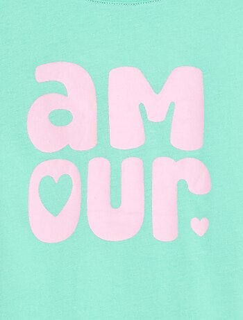 Camiseta estampada con mensaje y manga corta