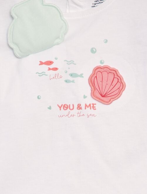 Camiseta estampada 'conchas' + adorno con relieve - Kiabi