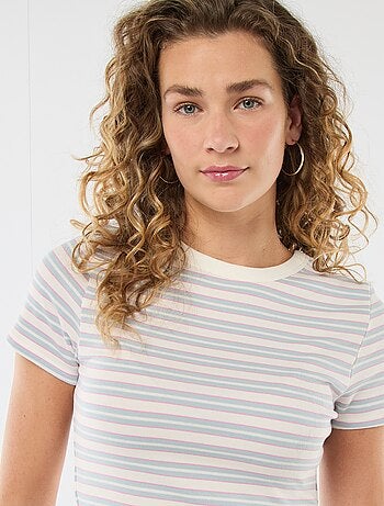 Camiseta estampada de manga corta con diseño