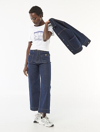 Camiseta estampada de manga corta con diseño