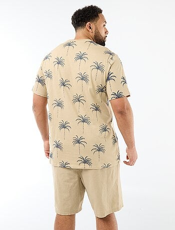 Camiseta estampada de manga corta y cuello redondo