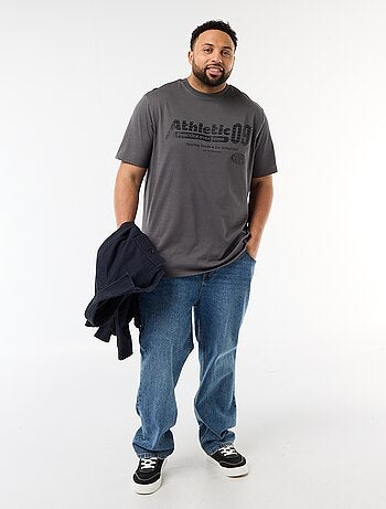 Camiseta estampada de manga corta y cuello redondo