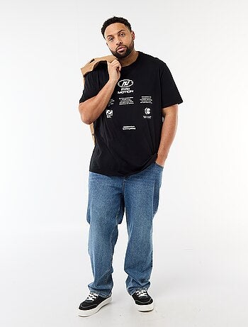 Camiseta estampada de manga corta y cuello redondo