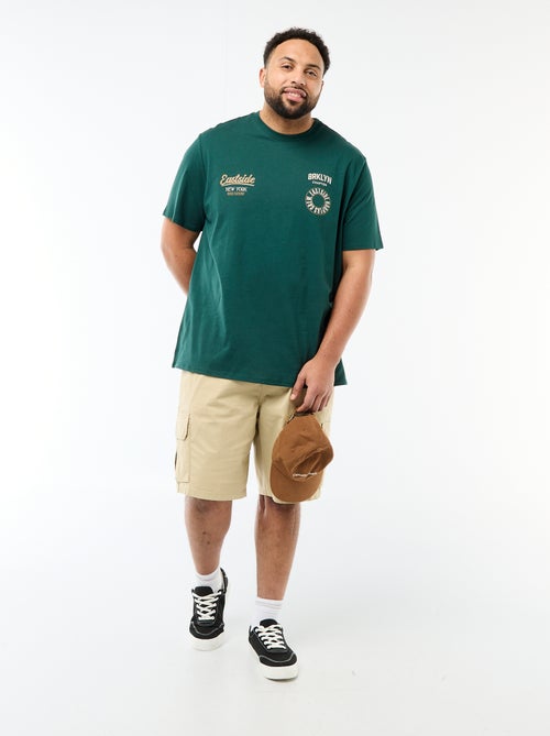 Camiseta estampada de manga corta y cuello redondo - Kiabi Camiseta estampada de manga corta y cuello redondo - Kiabi