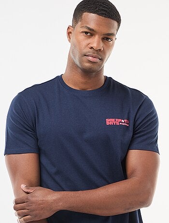 Camiseta estampada 'Sakamoto Days' de manga corta