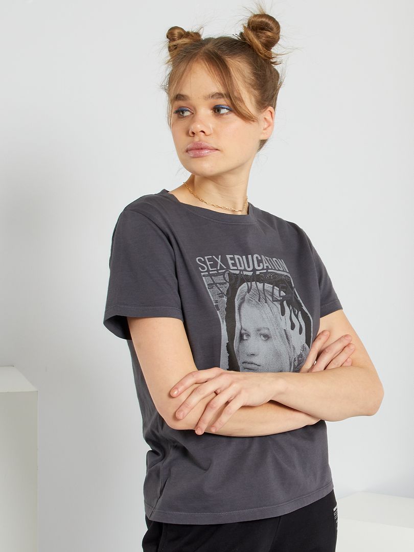 Camiseta Estampada Sex Education GRIS Kiabi 10 00 camiseta-estampada-sex-education-gris-kiabi-10-00