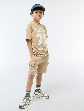 Camiseta estilo baloncesto