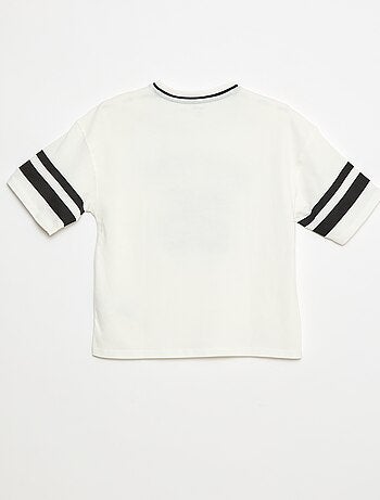 Camiseta estilo baseball
