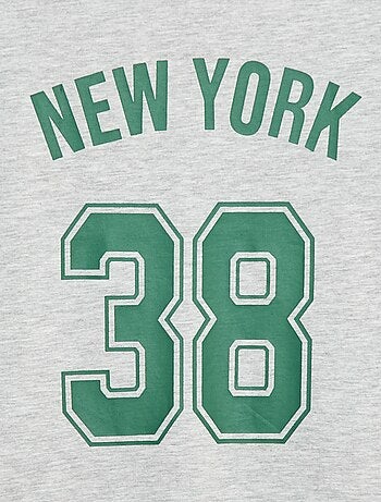 Camiseta estilo baseball