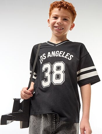 Camiseta estilo baseball