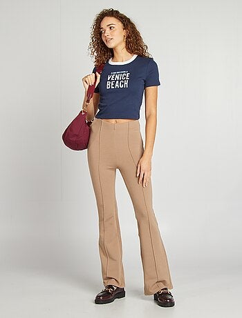 Camiseta estilo campus