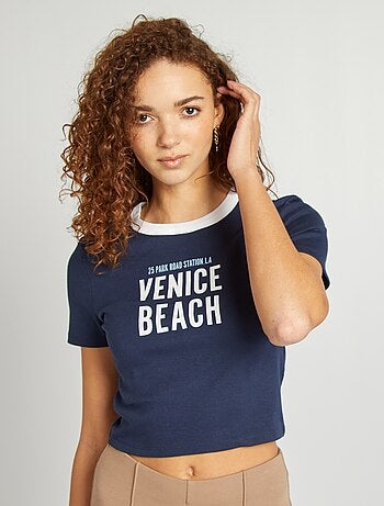 Camiseta estilo campus