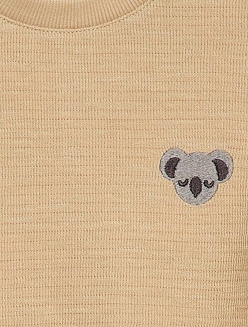 Camiseta gruesa con animal bordado