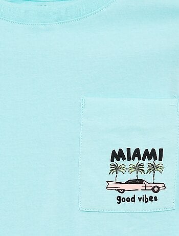 Camiseta holgada con bolsillo en el pecho