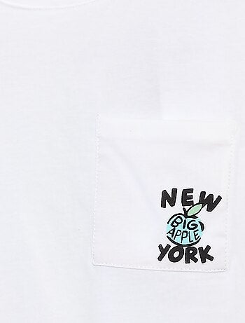 Camiseta holgada con bolsillo en el pecho