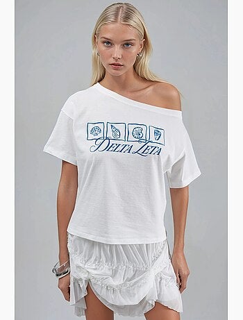 Camiseta holgada con cuello barco y estampado hiccup