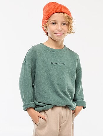 Camiseta corte holgado con diseño en el pecho