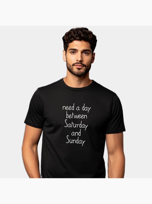 Camiseta Hombre - NEED A DAY BETWEEN SATURDAY AND SUNDAY - Kiabi