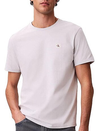 Camiseta de hombre calvin klein jeans con insignia