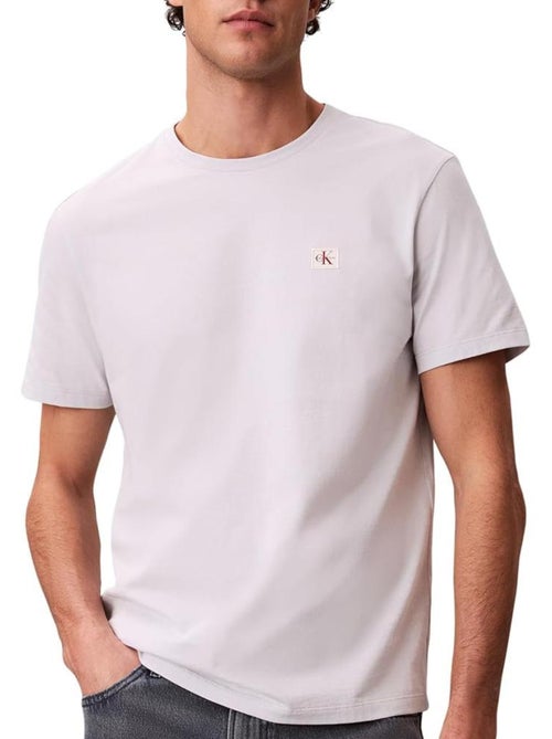 Camiseta hombre calvin klein jeans con insignia - Kiabi Camiseta hombre calvin klein jeans con insignia - Kiabi