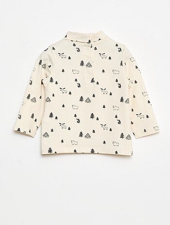 Camiseta interior con cuello alto y estampado