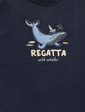 Camiseta interior de cuello alto con estampado en relieve