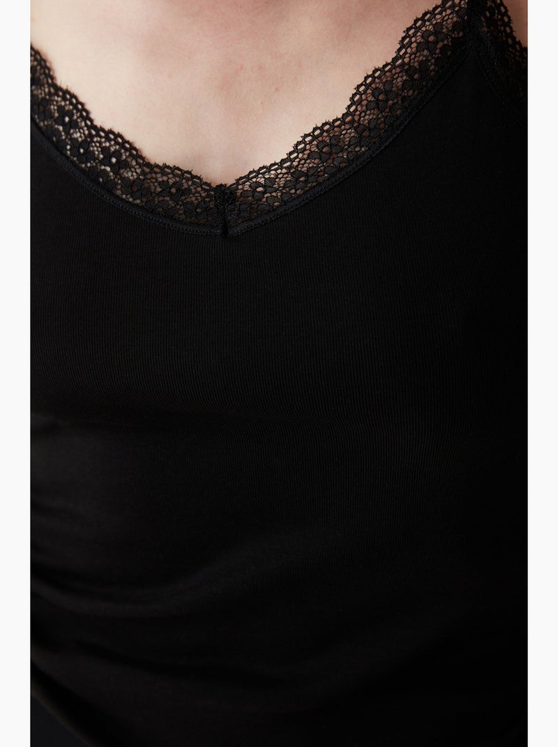 Camiseta interior de tirantes finos y detalle de encaje penti Negro - Kiabi