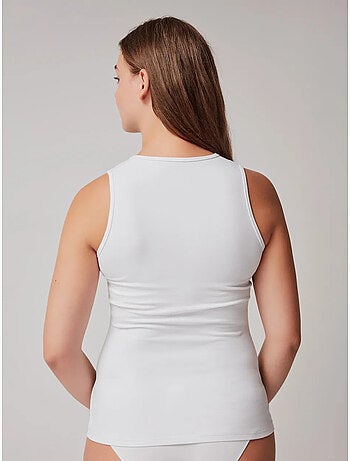 Camiseta interior termal sin mangas y cuello con encaje, de modal
