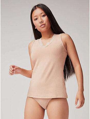 Camiseta interior termal sin mangas y cuello con encaje, de modal