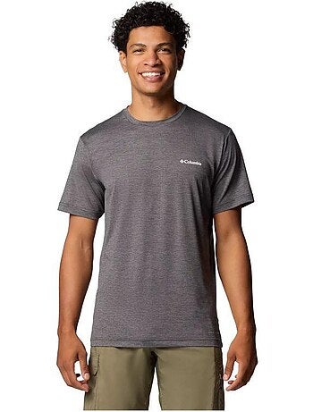 Columbia - Camiseta Kwick Hike Diseño Estampado en Espalda para Hombre