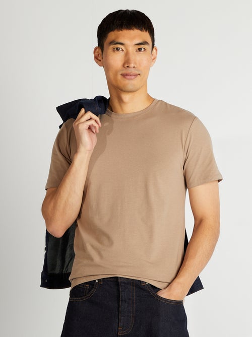 Camiseta lisa - Slim fit - Kiabi Camiseta lisa - Slim fit - Kiabi