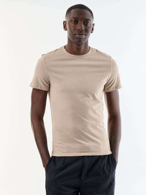 Camiseta lisa - Slim fit - Kiabi Camiseta lisa - Slim fit - Kiabi