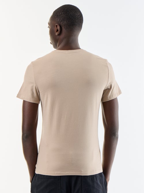 Camiseta lisa - Slim fit - Kiabi Camiseta lisa - Slim fit - Kiabi
