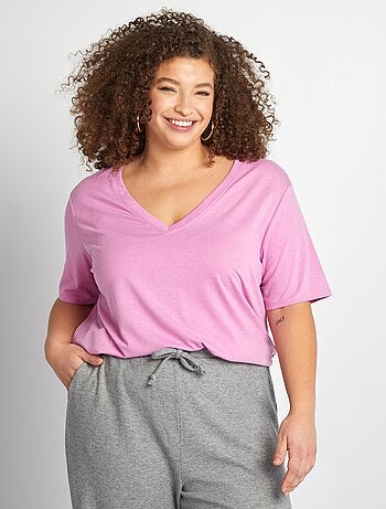 Camiseta lisa básica con cuello de pico