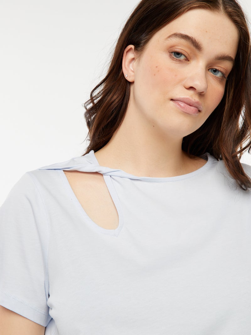 Camiseta lisa con abertura con calados efecto retorcido Azul - Kiabi